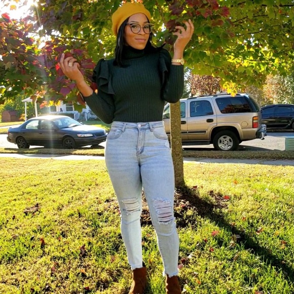 Turtle Neck Ruffle Trim Sweater - Picture 7 of 8